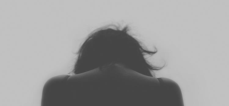 Femminicidio, via libera dalla Camera a legge per tutelare gli orfani. Inasprite pene per assassini
